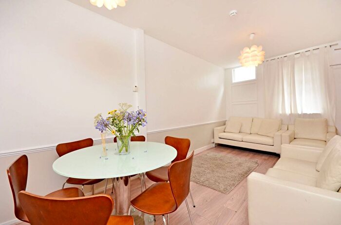 5 Bedroom Property To Rent In Long Lane, Borough, London, SE1