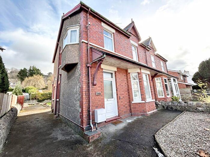 3 Bedroom Semi-Detached House For Sale In Conway Road, Mochdre, LL28