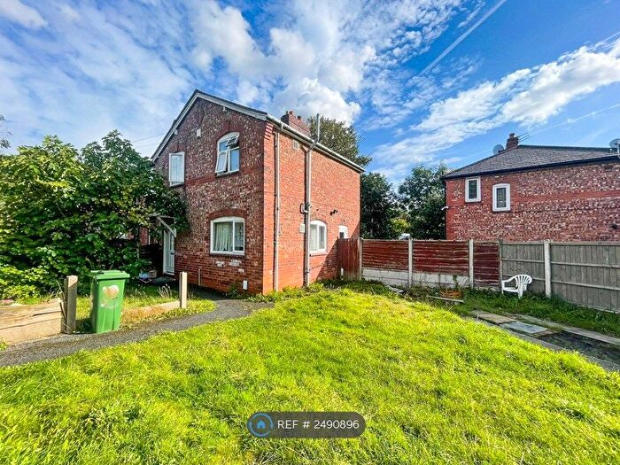 3 Bedroom Semi-Detached House To Rent In Abergele Road, Manchester, M14
