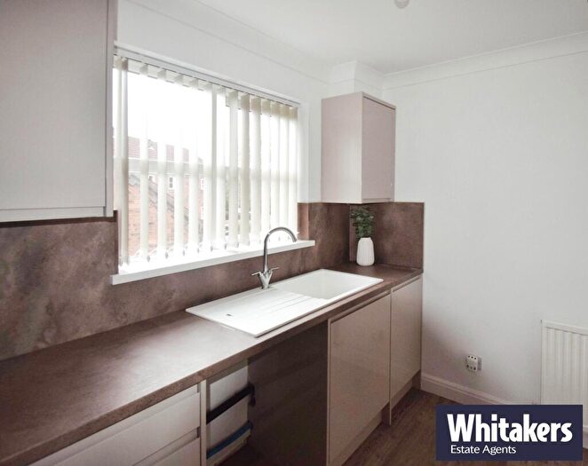 2 Bedroom Apartment To Rent In High Trees Mount, Sutton, HU8