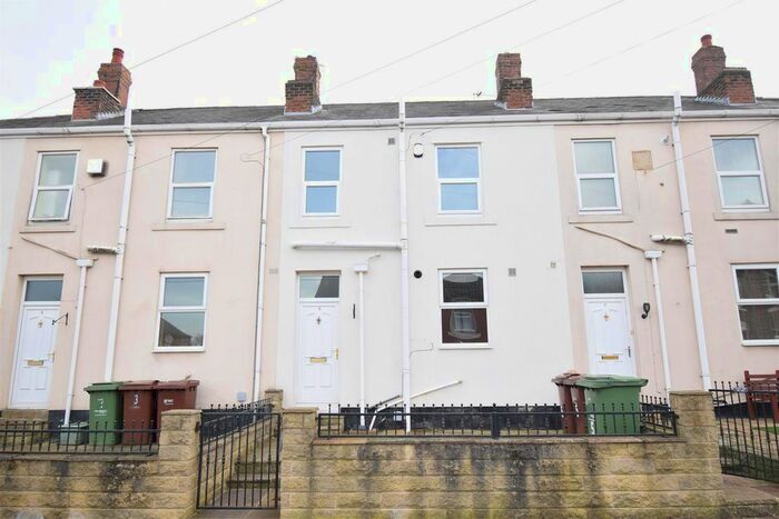 3 Bedroom Terraced House To Rent In Nell Gap Lane, Middlestown, WF4