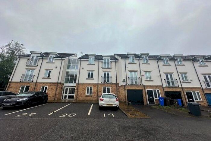 2 Bedroom Flat To Rent In Weston View, Sheffield, S10