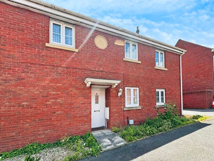 3 Bedroom Town House For Sale In Heraldry Way, Exeter, EX2