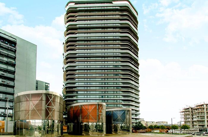 2 Bedroom Flat To Rent In City Road, Clerkenwell, London, EC1V