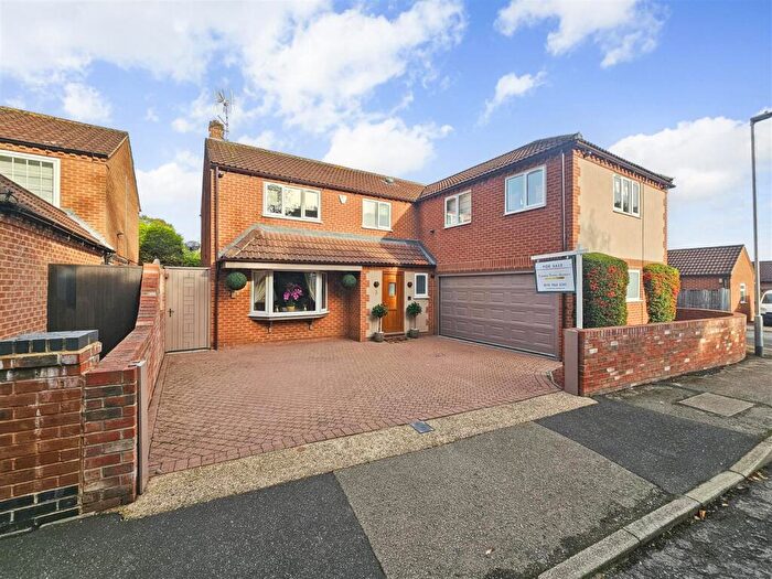 4 Bedroom Detached House For Sale In Merevale Close, Lowdham, Nottingham, NG14