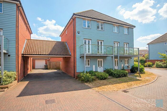 3 Bedroom Town House For Sale In Almond Drive, Cringleford, NR4