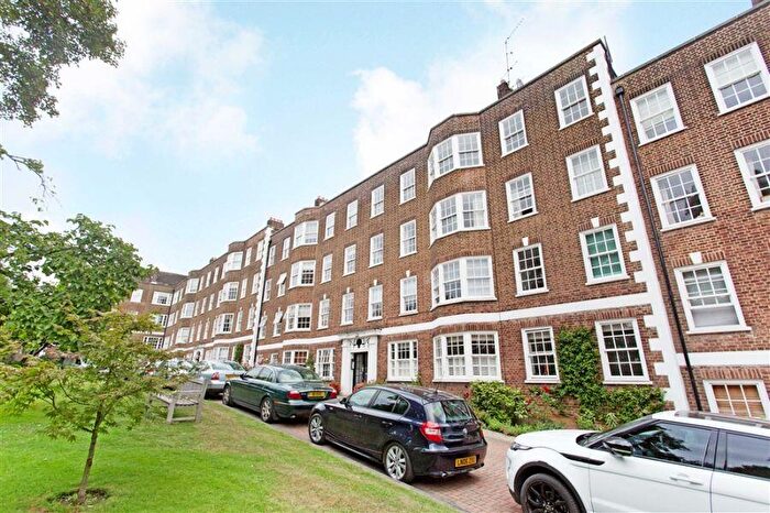 2 Bedroom Flat To Rent In South Grove, Highgate, N6