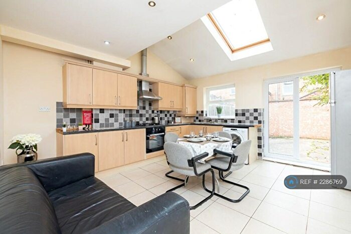 4 Bedroom Terraced House To Rent In New Street, Leamington Spa, CV31