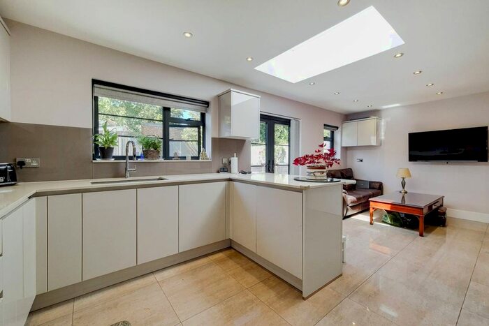 4 Bedroom Detached House To Rent In Chalkhill Road, Wembley, HA9