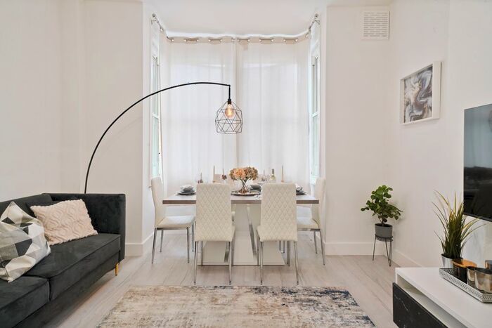 2 Bedroom Town House To Rent In Tubbs Road, London, NW10