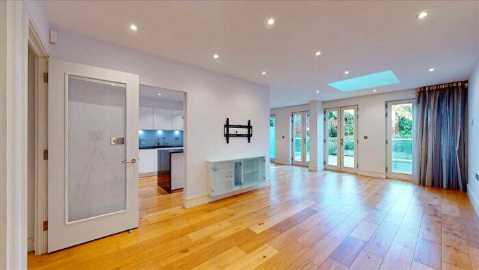 4 Bedroom Apartment For Sale In Adelaide Road, London, NW3