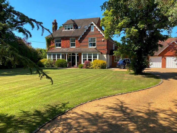 5 Bedroom Detached House For Sale In Cranleigh, Surrey, GU6