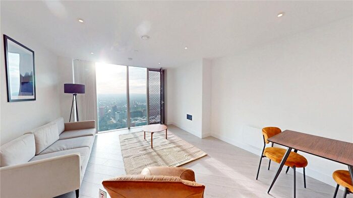 1 Bedroom Flat To Rent In Vista River Gardens, Water Street, Salford, M3