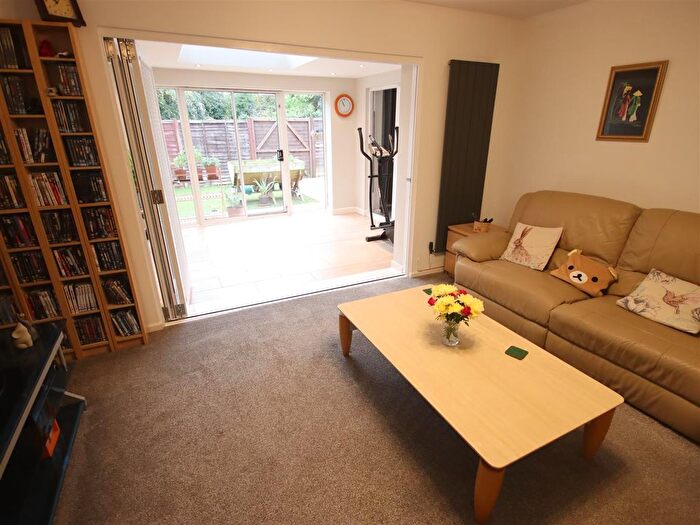 3 Bedroom Terraced House For Sale In Southmead, Chippenham, SN14
