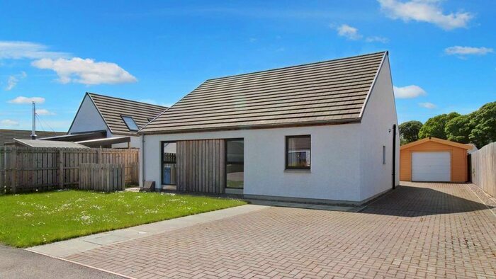 2 Bedroom Detached Bungalow For Sale In Montrose Ave, Nairn, IV12