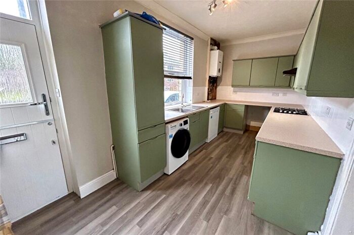 3 Bedroom Terraced House For Sale In Rufford Road, Huddersfield, West Yorkshire, HD3