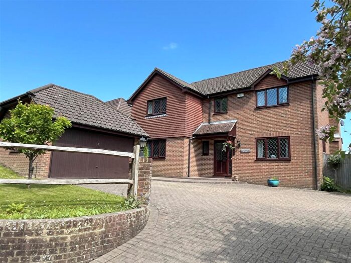 4 Bedroom Detached House For Sale In Maynards Green, Heathfield, TN21