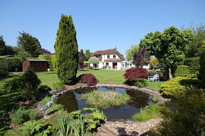 3 Bedroom Detached House For Sale In Paice Lane, Medstead, GU34