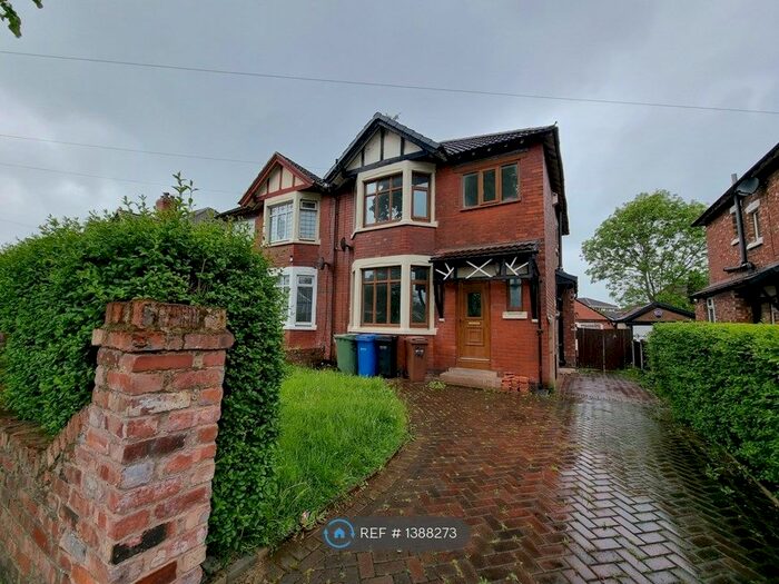 3 Bedroom Semi-Detached House To Rent In Adswood Road, Stockport, SK3