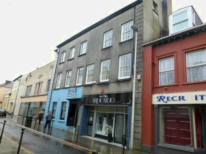 2 Bedroom Flat To Rent In 37 King Street, Carmarthen, Carmarthenshire SA31