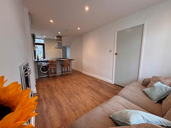 1 Bedroom Terraced House To Rent In Compton Street, Grangetown, CF11