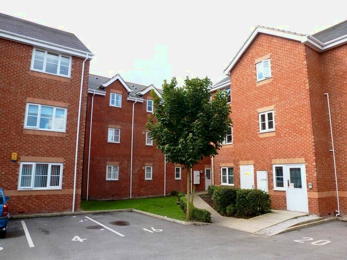 2 Bedroom Flat To Rent In Medway Court, Parr, St Helens, WA9