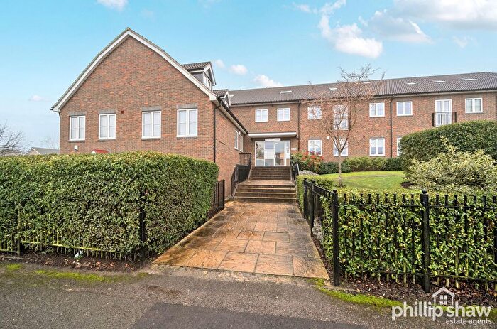 1 Bedroom Flat For Sale In Gibbs Couch, Watford, WD19