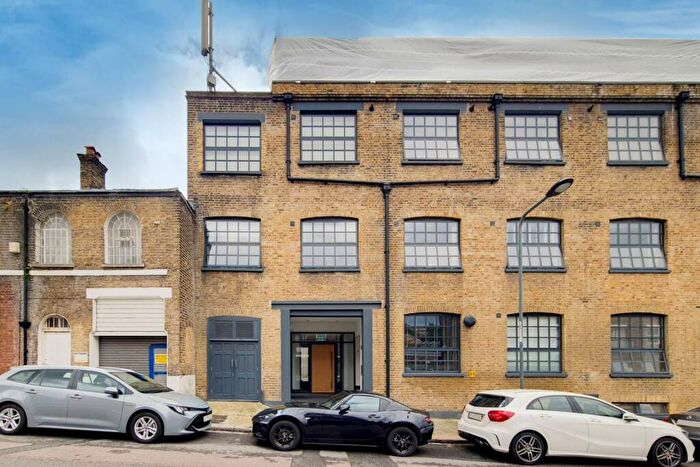 1 Bedroom Flat To Rent In Woodrow, Woolwich, London, SE18