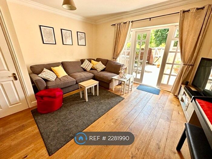 3 Bedroom Terraced House To Rent In Malthouse Way, Marlow, SL7