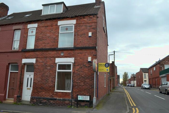 2 Bedroom Flat To Rent In Vincent Street, St Helens Central, St Helens, WA10