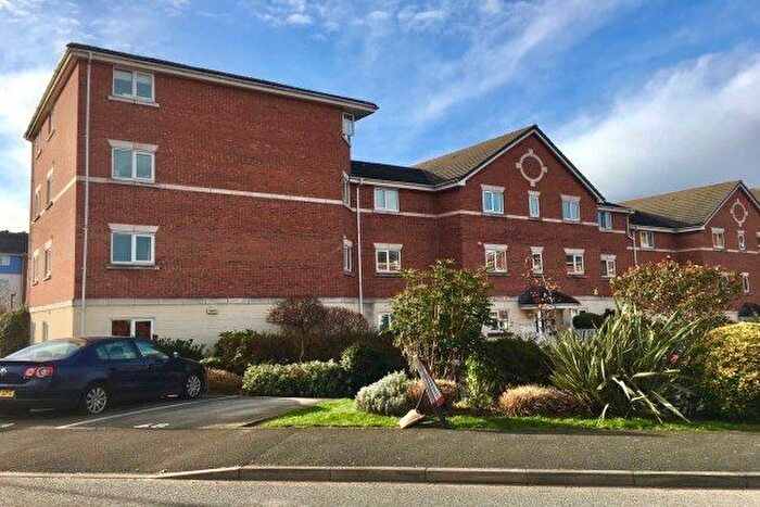 2 Bedroom Flat To Rent In Old Coach Road, Runcorn, WA7