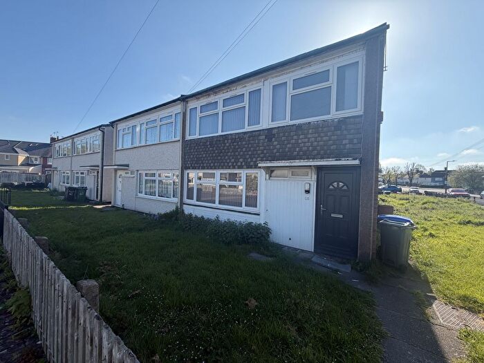 3 Bedroom Terraced House To Rent In Johnson Road, Wednesbury, West Midlands, WS10