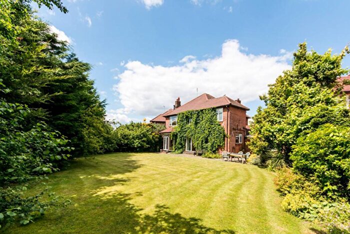 6 Bedroom House For Sale In Tracey Avenue, Gladstone Park, London, NW2