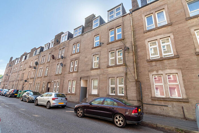 3 Bedroom Flat For Sale In Lorimer Street, Dundee, DD3