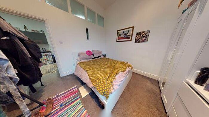 1 Bedroom Flat To Rent In Headingley Lane, Spring Bank House, Headingley, Leeds, LS6