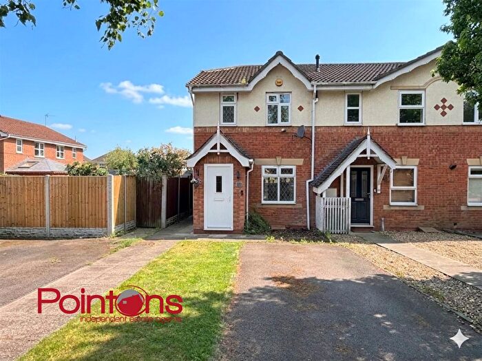 2 Bedroom Mews For Sale In Penshurst Way, Maple Park, CV11