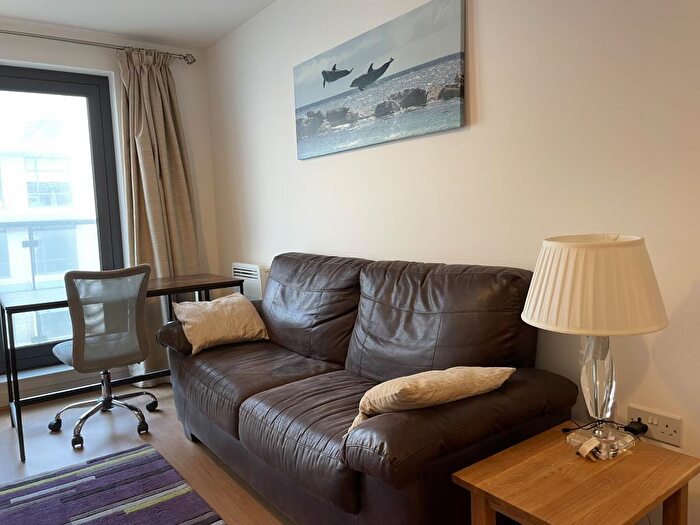 1 Bedroom Flat To Rent In Guildford Road, Woking, GU22