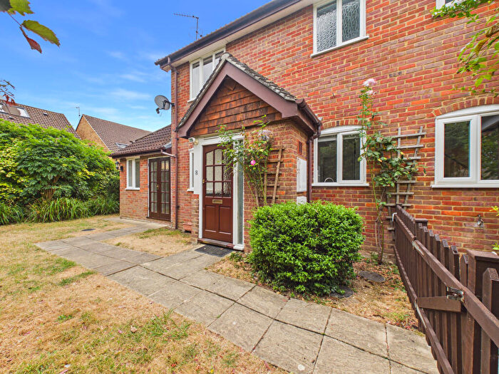 1 Bedroom End Of Terrace House To Rent In Berkeley Mews, Dedmere Rise, Marlow, Buckinghamshire, SL7