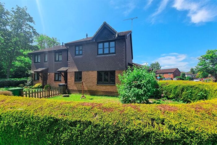 1 Bedroom End Of Terrace House To Rent In Valley Park, SO53