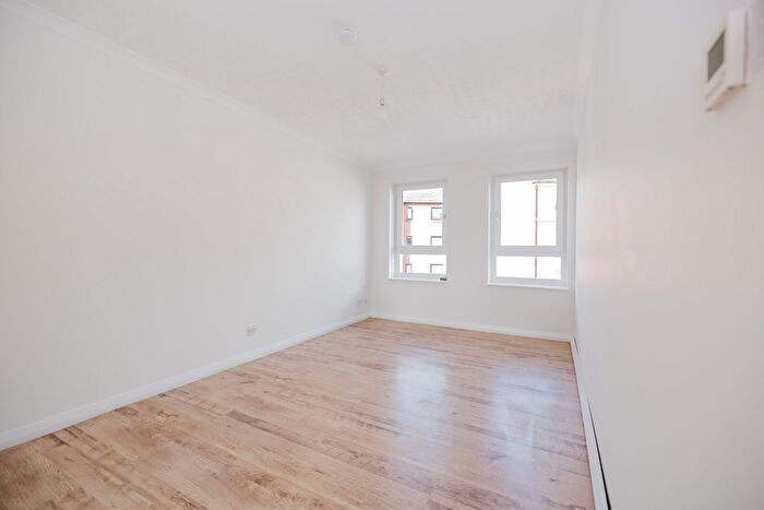 1 Bedroom Flat To Rent In Loaning Road, Edinburgh, EH7