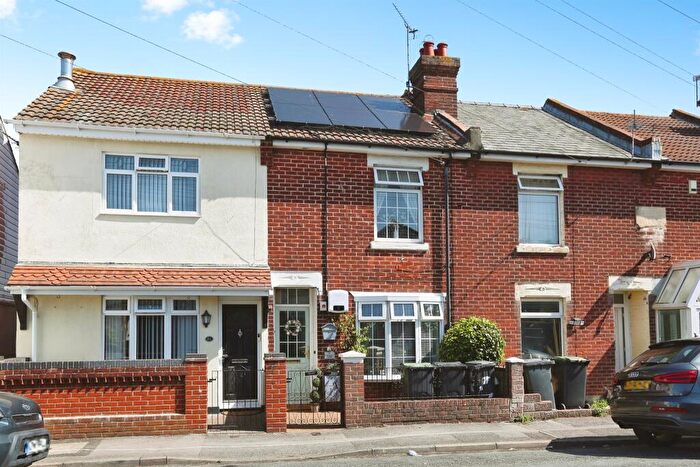 2 Bedroom Terraced House For Sale In Avery Lane, Gosport, PO12