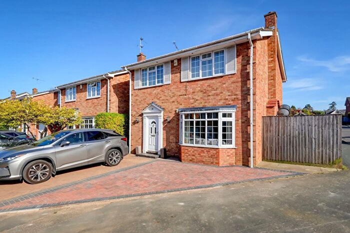 4 Bedroom Detached House For Sale In Taplin Way, Penn, High Wycombe, Buckinghamshire, HP10