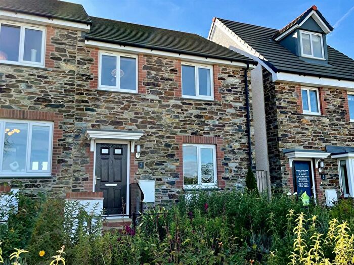 3 Bedroom Semi-Detached House To Rent In Gorse Lane, St Austell, PL25