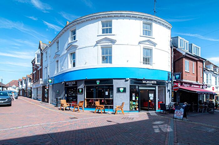 1 Bedroom Flat To Rent In A Castle Street, Ashford, TN23