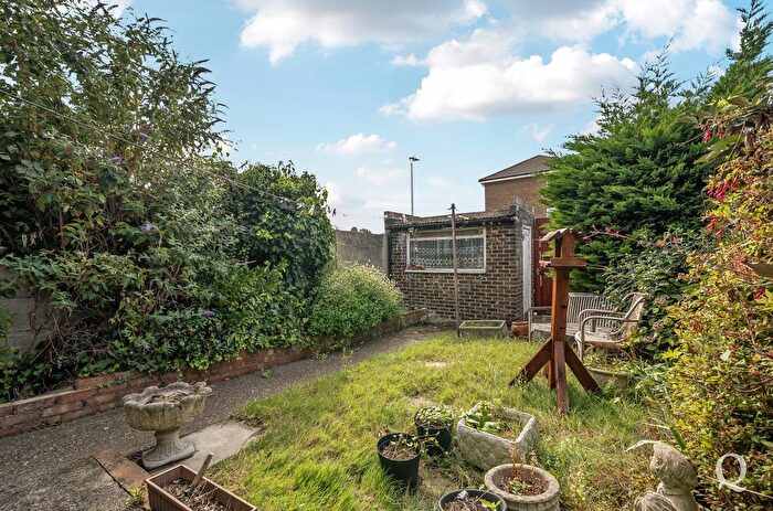 3 Bedroom End Of Terrace House For Sale In Harkness Court, Sittingbourne, Kent, ME10