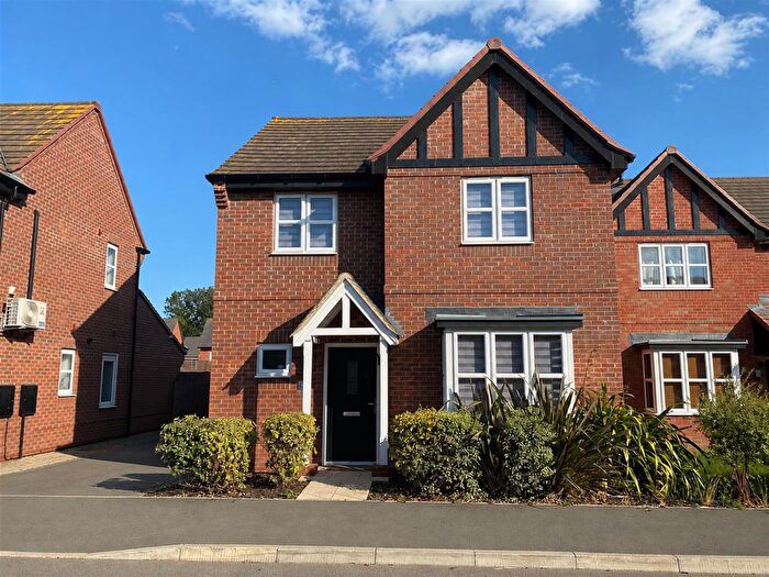 4 Bedroom Detached House For Sale In Jamie Marcus Way, Oadby, Leicester, LE2