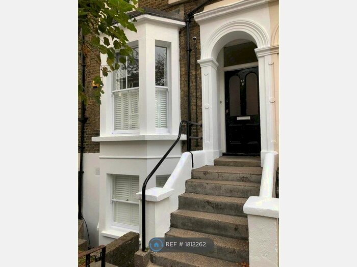 3 Bedroom Maisonette To Rent In Eastlake Road, London, SE5