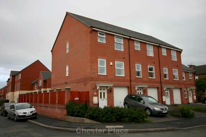 4 Bedroom Town House To Rent In Black Diamond Park, Chester CH1