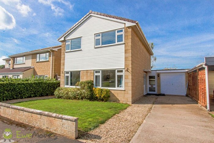 4 Bedroom Link Detached House To Rent In Three Sisters Lane, Prestbury, Cheltenham, GL52