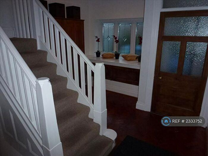 2 Bedroom Flat To Rent In Blundlesands, Liverpool, L23